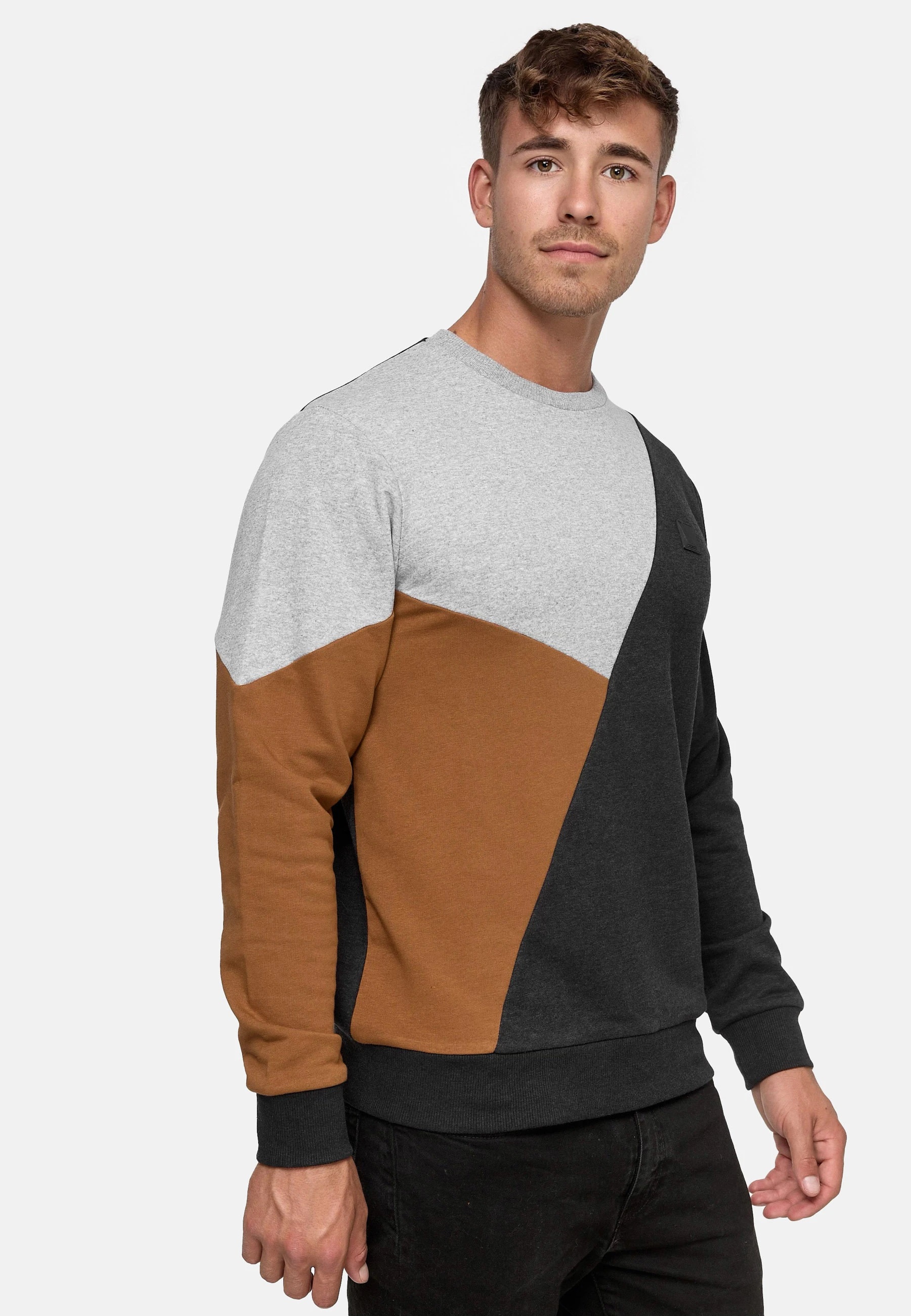 MEN'S SWEATER 